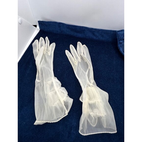 Vintage Sheer White ivory Hansen Gloves With Ruffles Size 6.5 Womens Elegant coq - Picture 2 of 5
